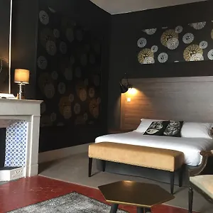 La Margelle 3*, Pernes-les-Fontaines France
